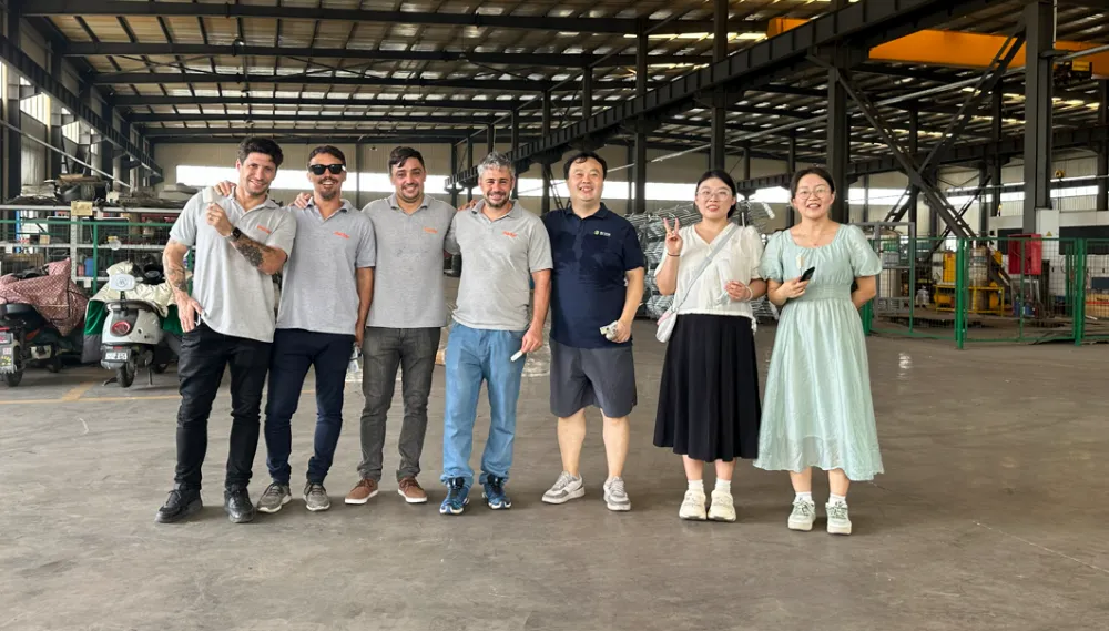 Latin American Customers Visit for Centralized High-Pressure Cleaning and Biosecurity Upgrade Talks